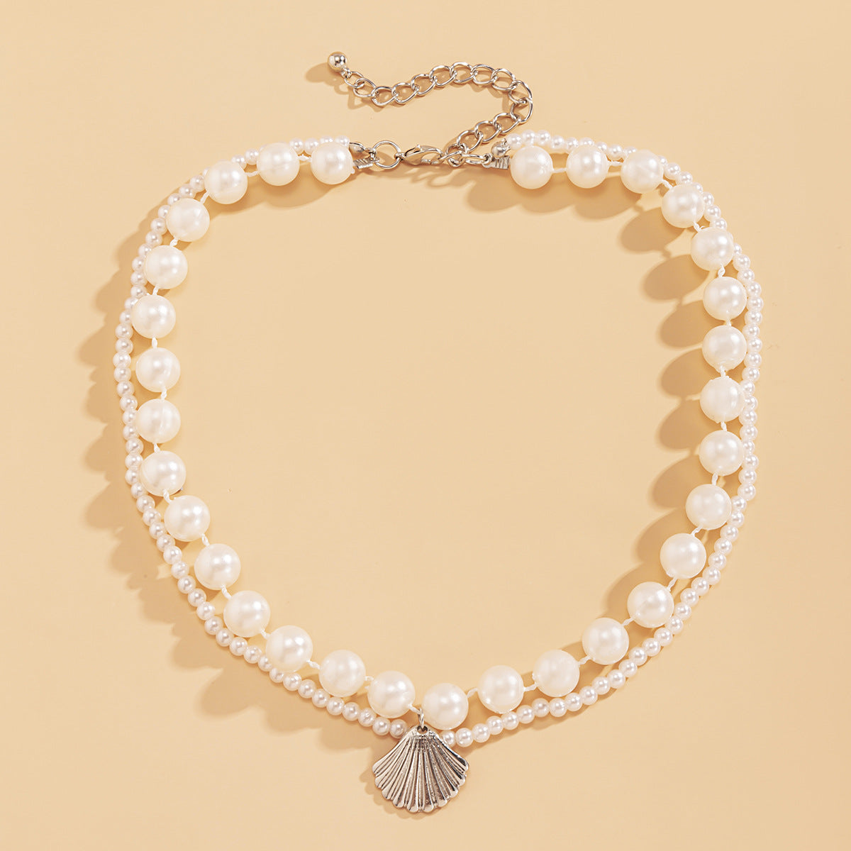 Scallop Pendant Women's Pearl Necklace