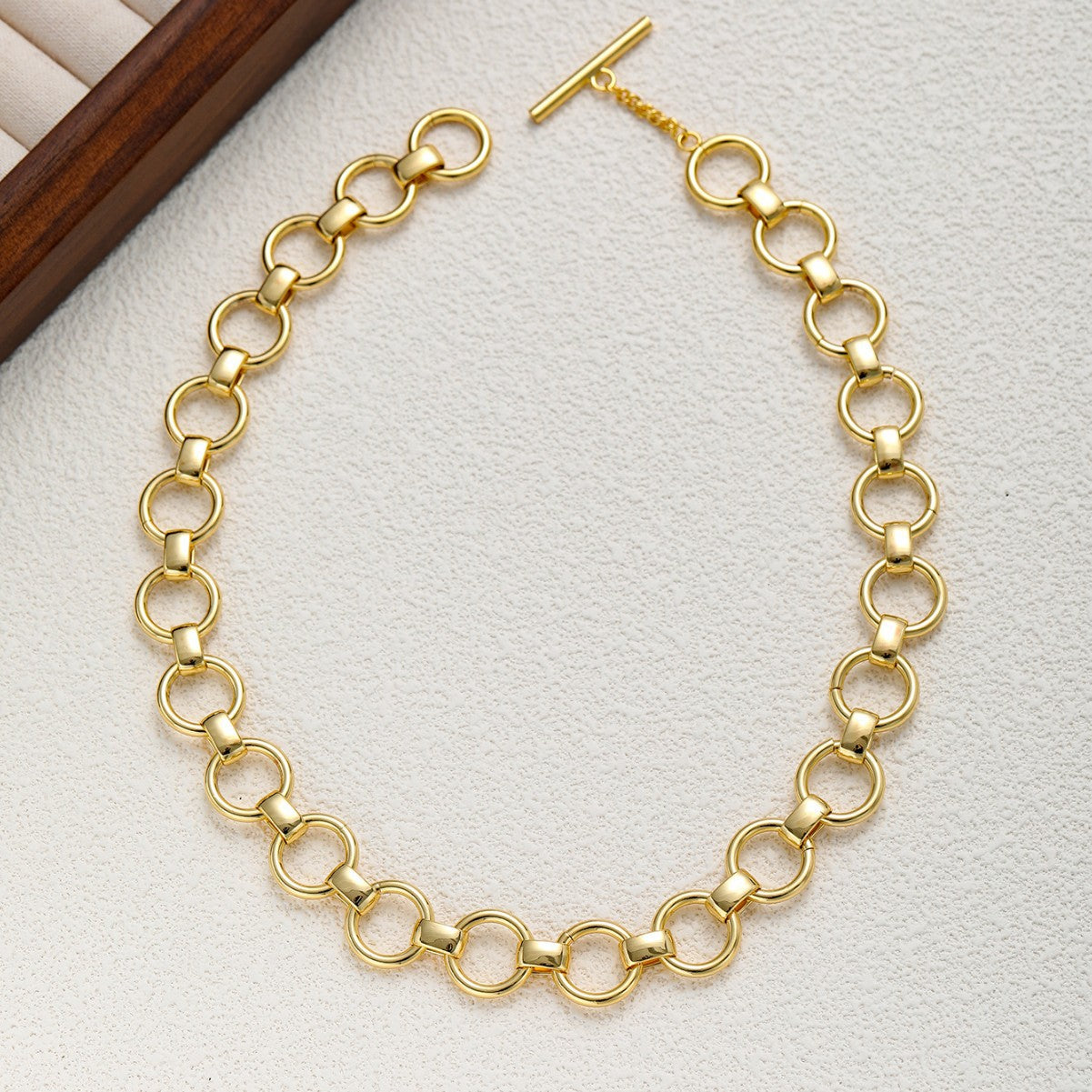 18K Gold Round Necklaces For Women